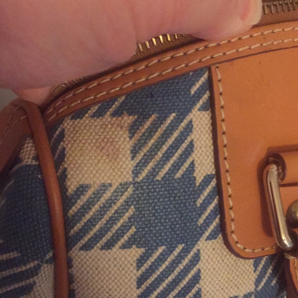 Dooney and Bourke Gingham Purse - Picture 6 of 11